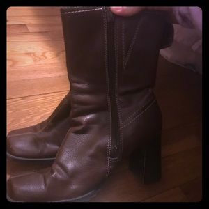 Who doesn't like boots